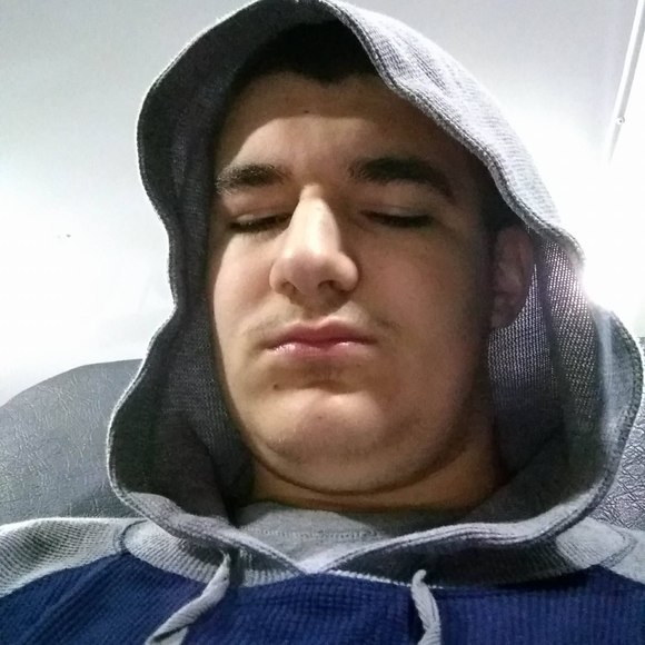 Meet your Posher, Kyle - Picture 1 of 1